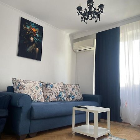 Emm Apartament - 100M Parc Si Metrou Tinererului Βουκουρέστι Εξωτερικό φωτογραφία