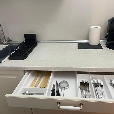 Emm Apartament - 100M Parc Si Metrou Tinererului Βουκουρέστι Εξωτερικό φωτογραφία