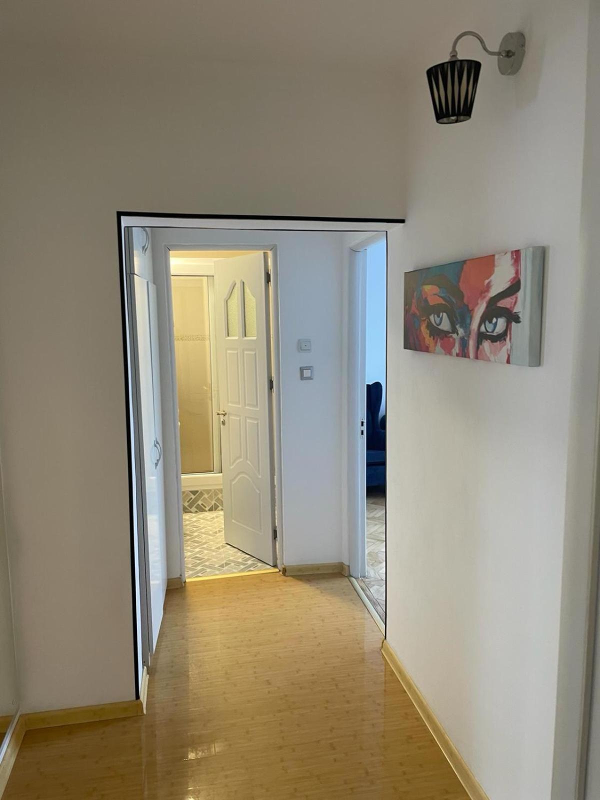 Emm Apartament - 100M Parc Si Metrou Tinererului Βουκουρέστι Εξωτερικό φωτογραφία