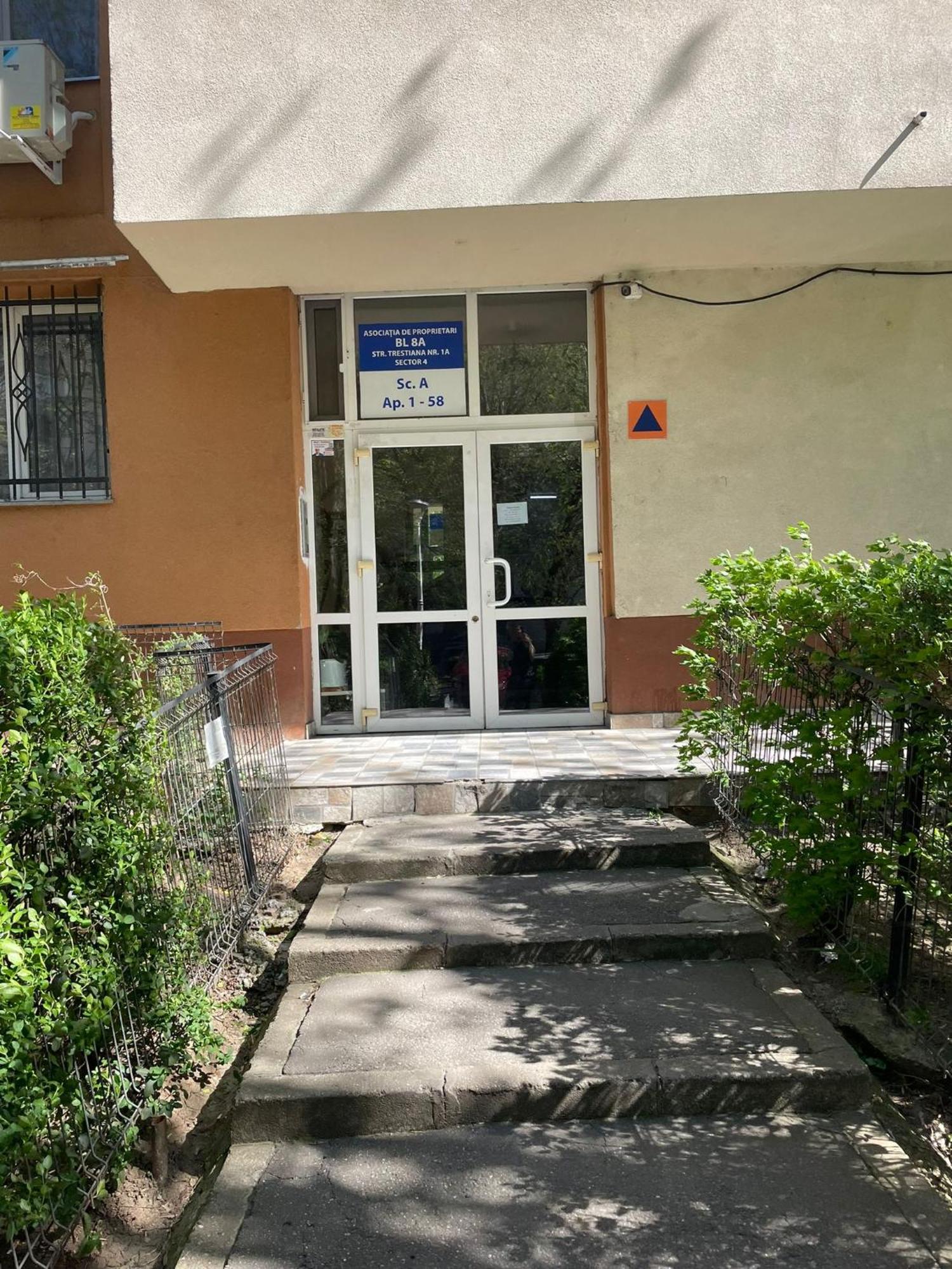 Emm Apartament - 100M Parc Si Metrou Tinererului Βουκουρέστι Εξωτερικό φωτογραφία